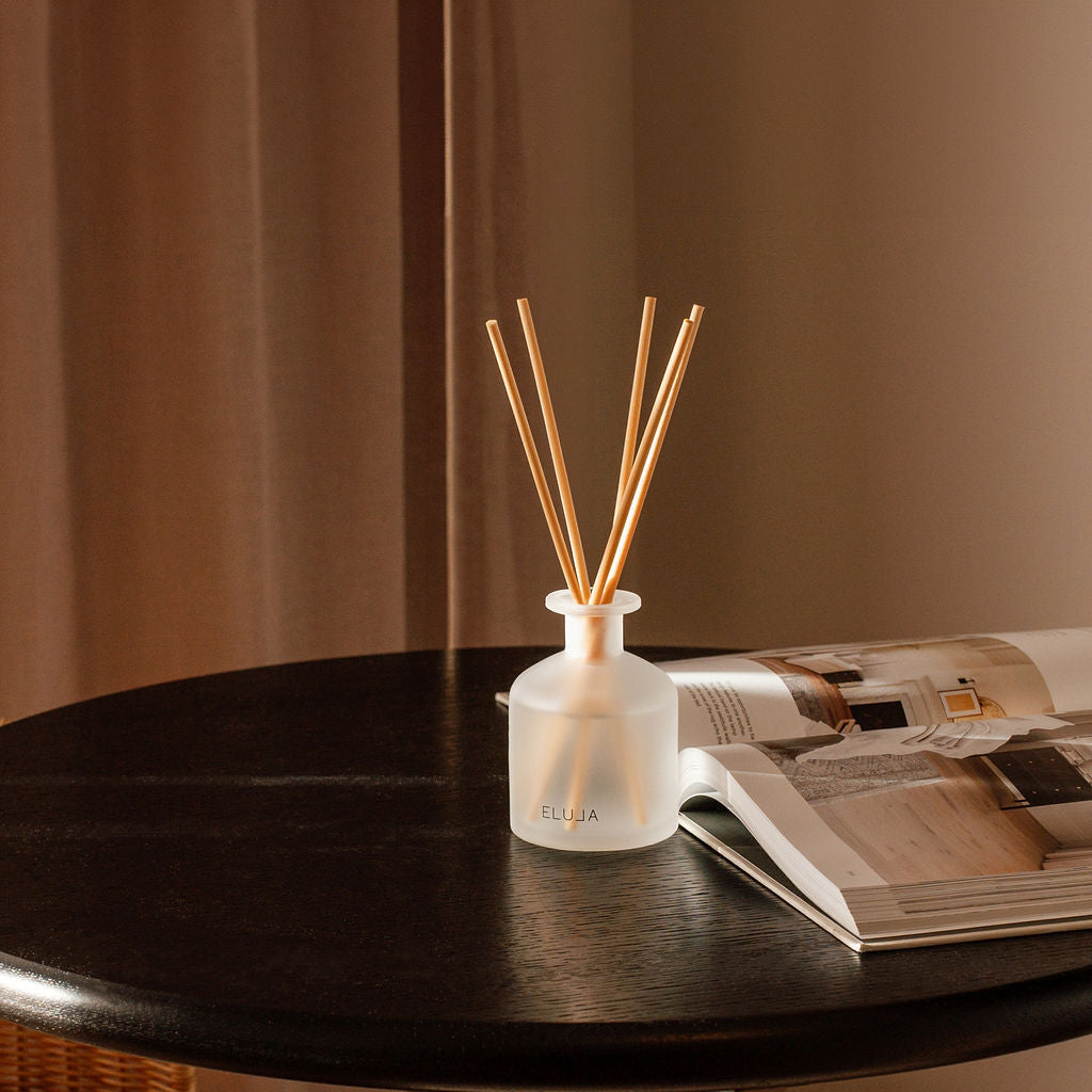 Reed Diffuser | DE LOTUS Diffuser in Camellia & Lotus