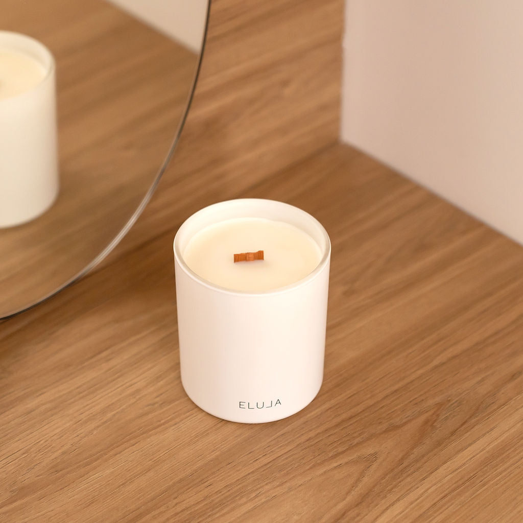 Candle | FLEUR Candle in Japanese Honeysuckle